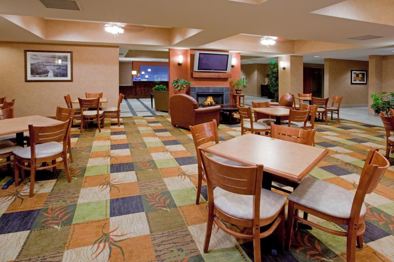 Holiday Inn Express Rawlins By Ihg Ngoại thất bức ảnh